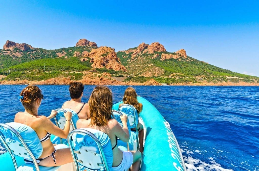 Bateau à Agay Esterel Caravaning