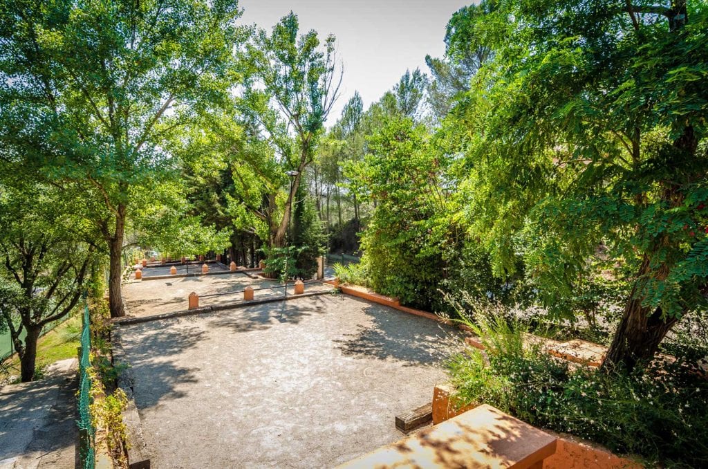 Terrain de Pétanque à Esterel Caravaning