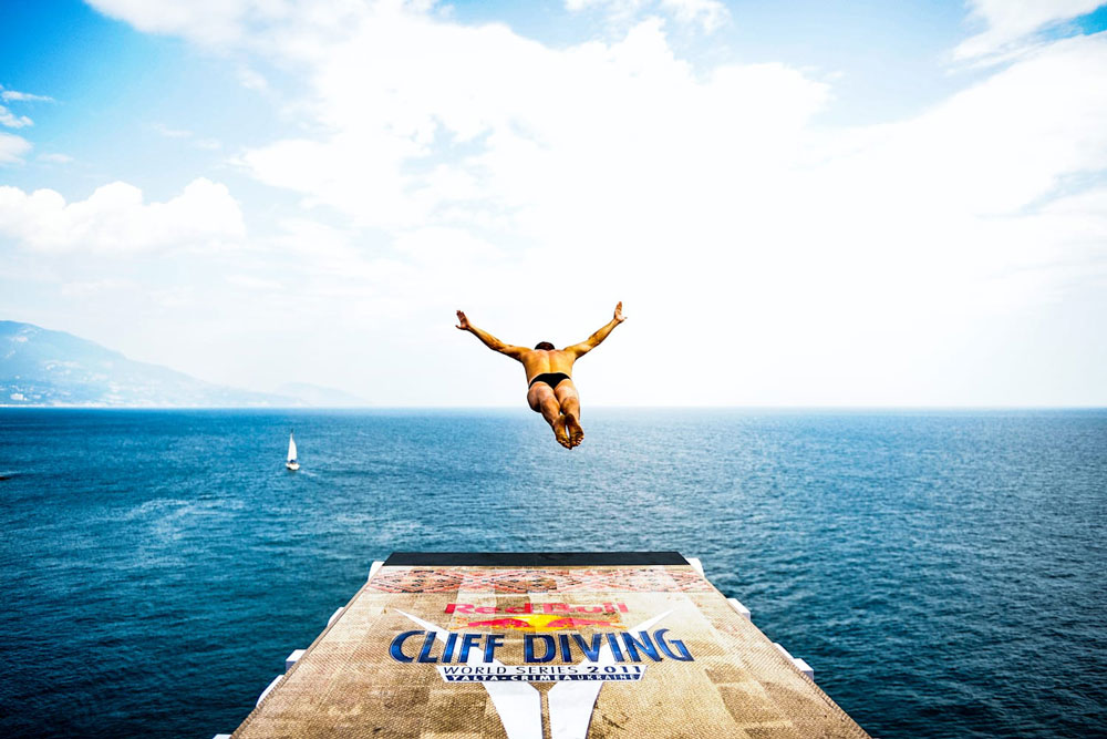 RED BULL CLIFF DIVING EXPERIENCE à Saint-Raphaël ! RED BULL CLIFF DIVING EXPERIENCE à Saint-Raphaël !